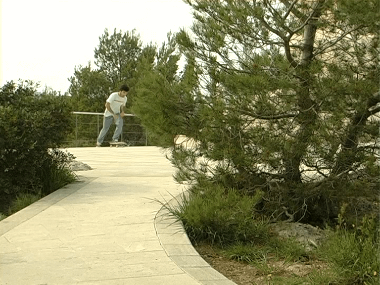 Miki Jaume Checkout, skate video