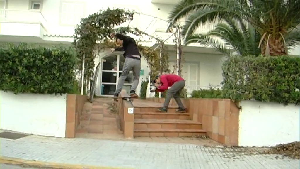 Raw Battle - Urbina FS Hurricane Down Can Picafort Ledge, skate video